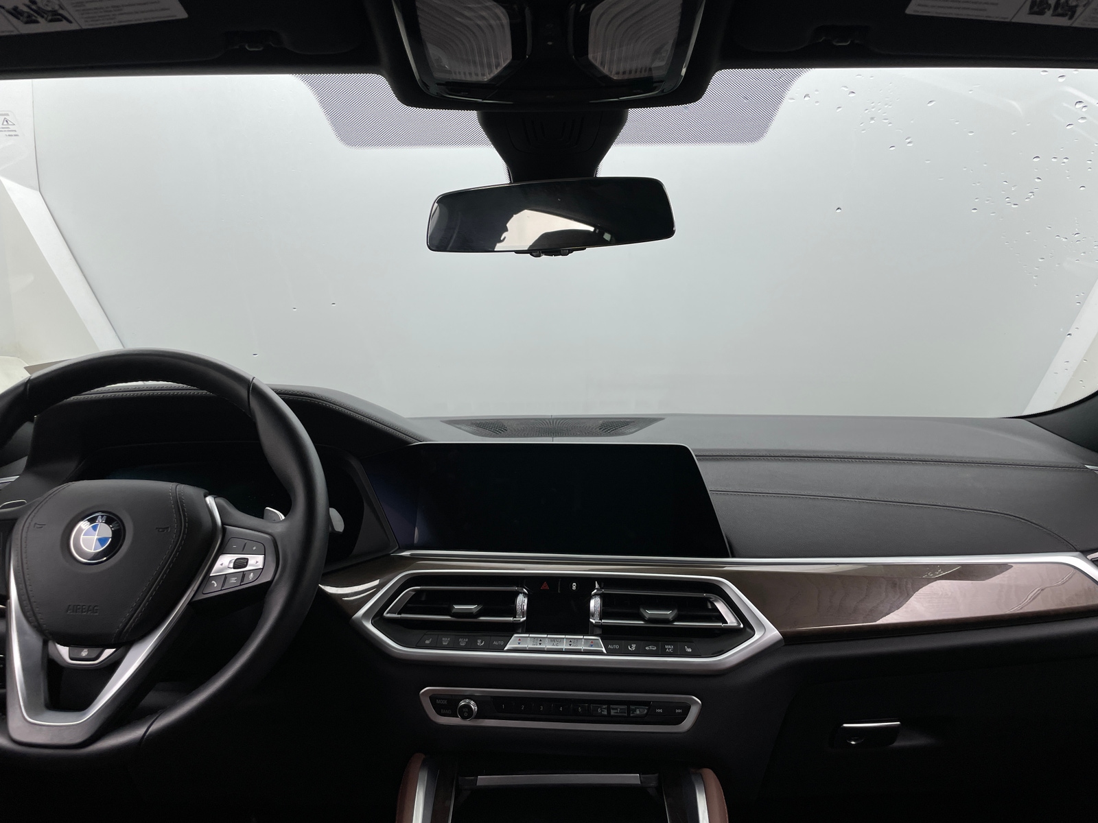 Thumbnail: 2022 BMW X6 - 2