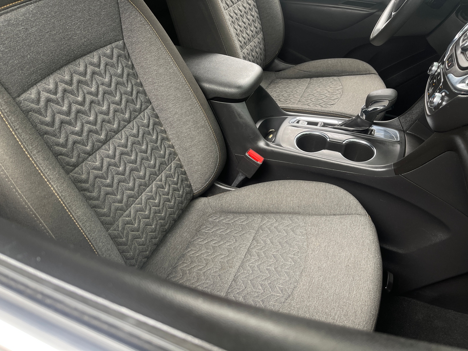 Thumbnail: 2023 Chevrolet Equinox - 2
