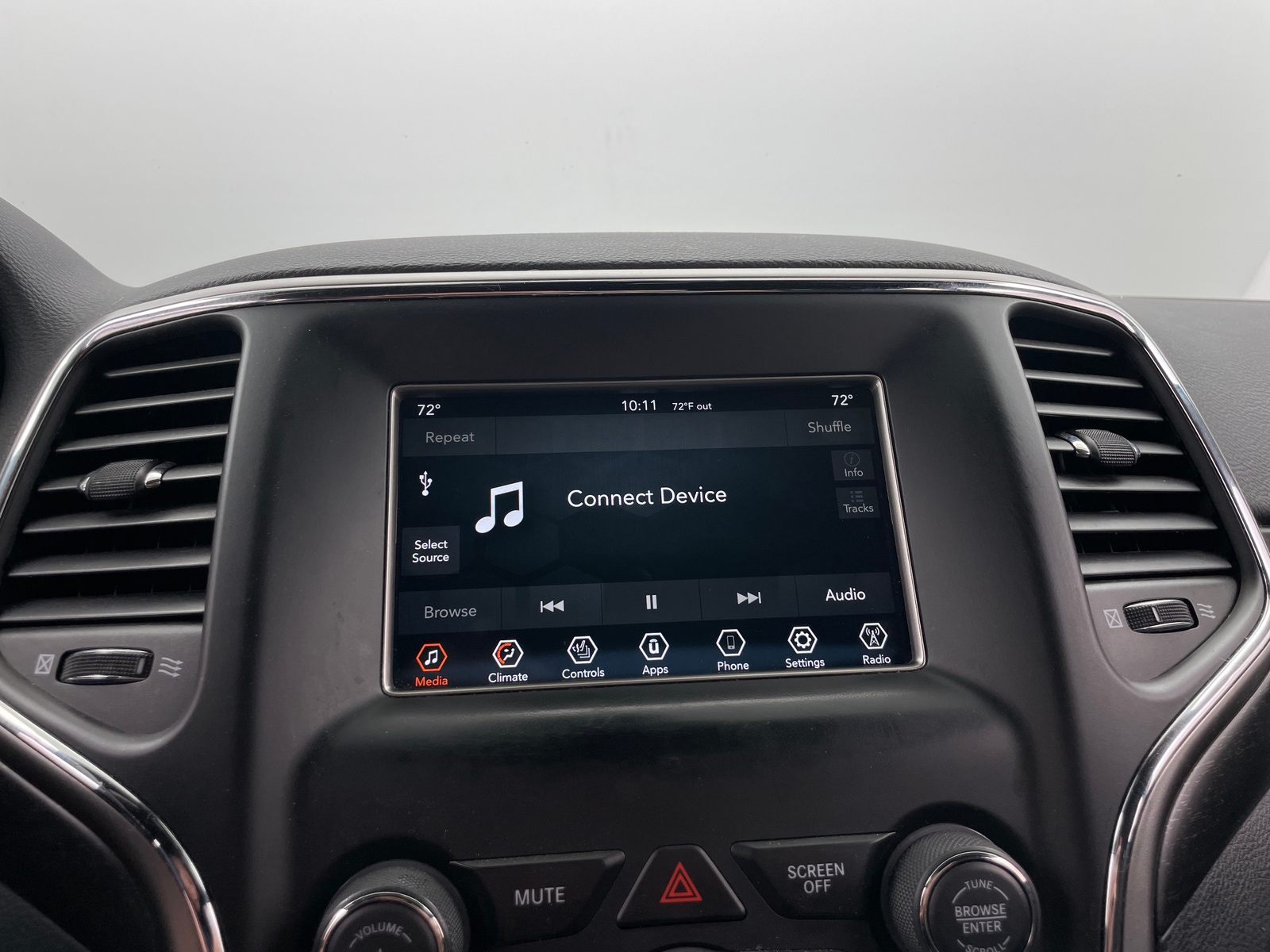 Thumbnail: 2018 Jeep Grand Cherokee - 4