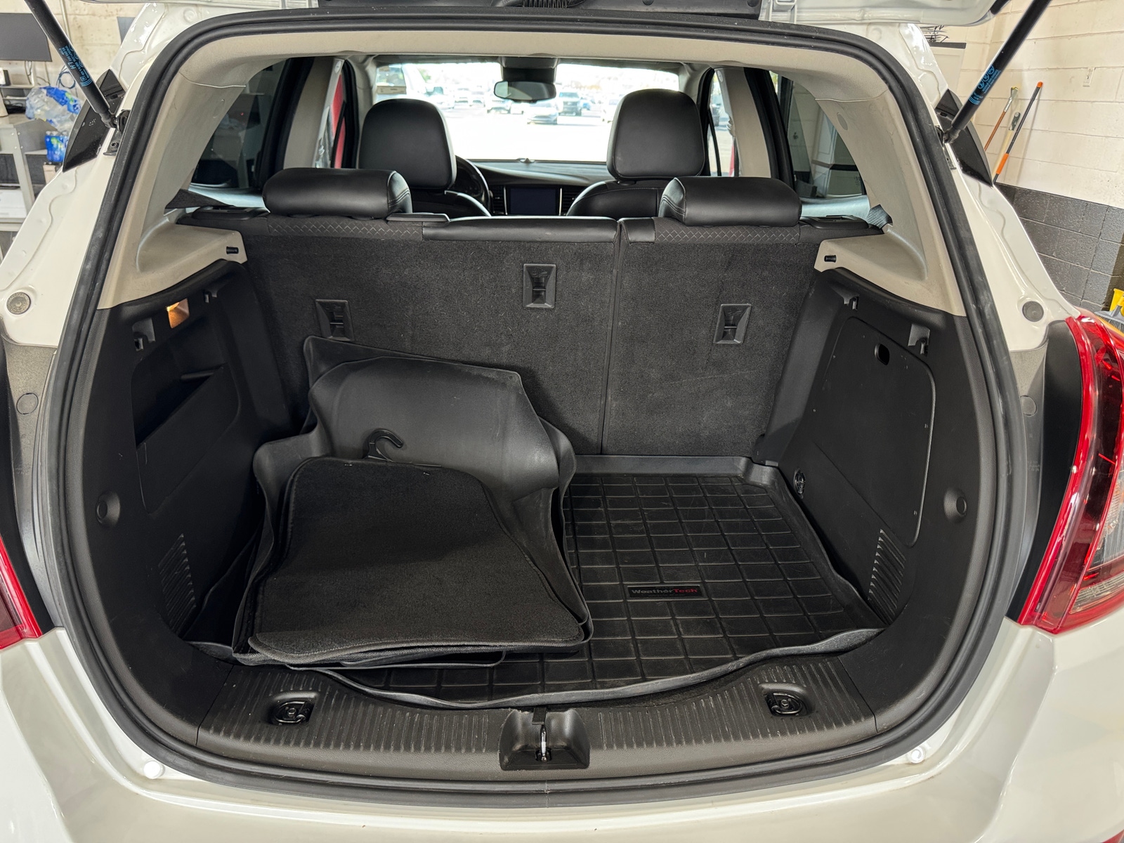 Thumbnail: 2018 Buick Encore - 7