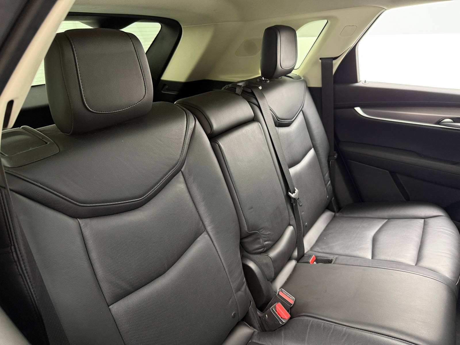 Thumbnail: 2017 Cadillac XT5 - 5