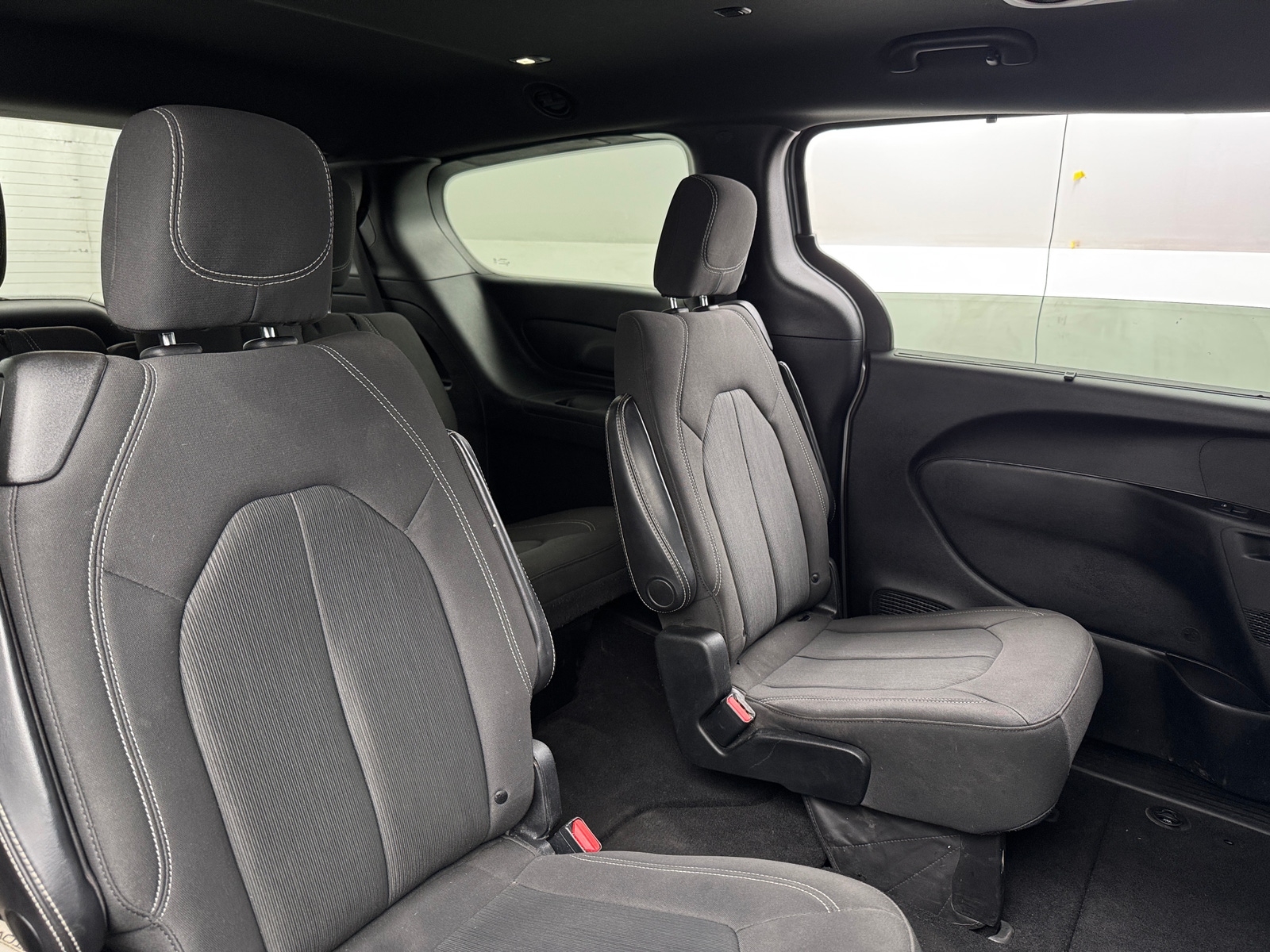 Thumbnail: 2019 Chrysler Pacifica - 6