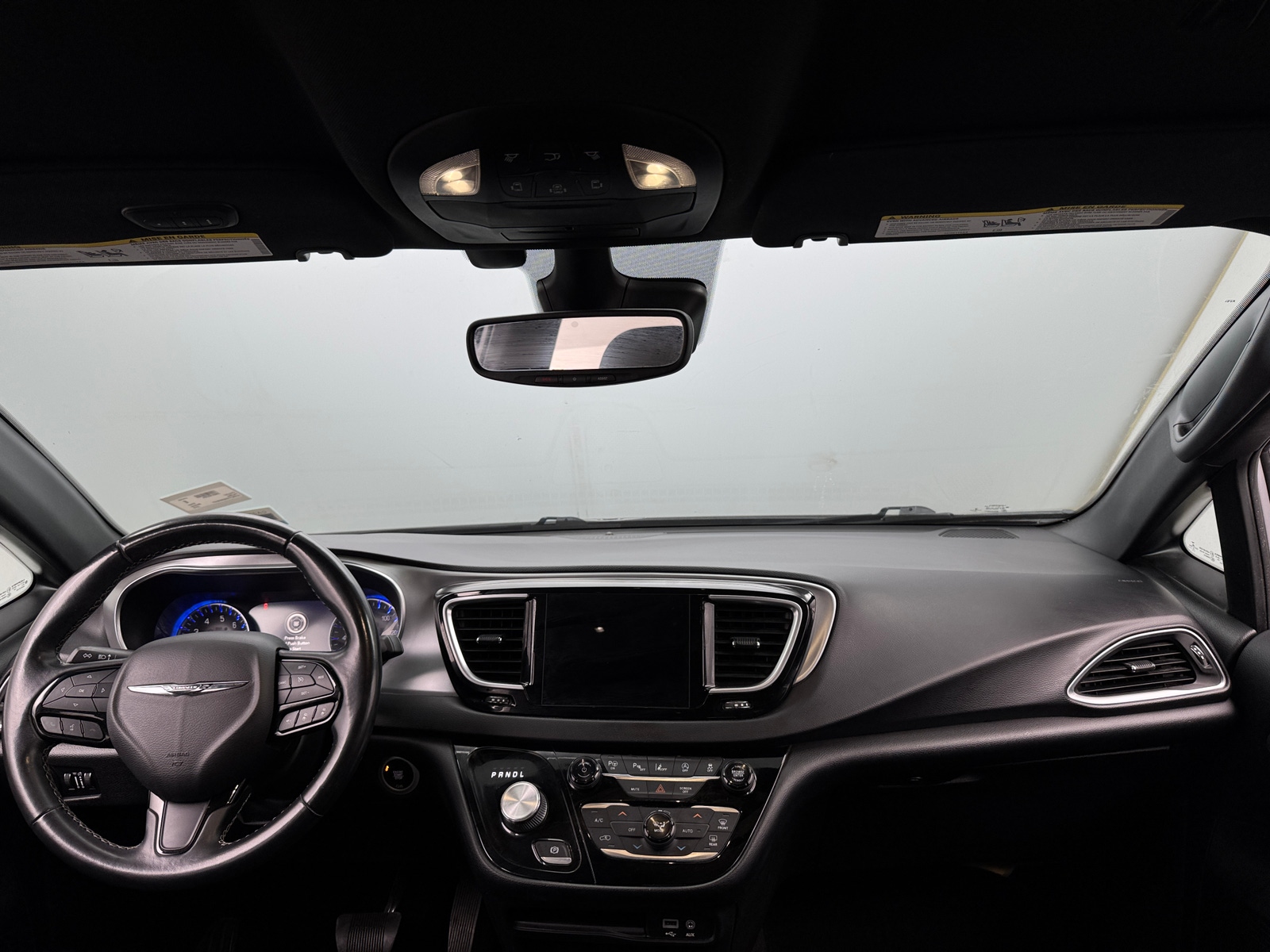 Thumbnail: 2019 Chrysler Pacifica - 3