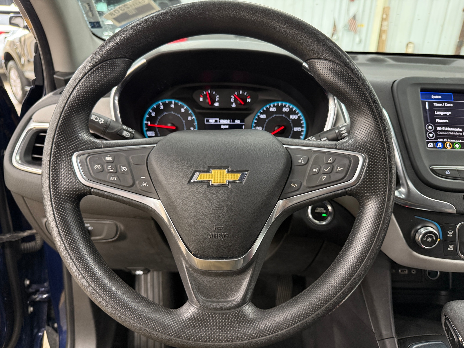 Thumbnail: 2022 Chevrolet Equinox - 5
