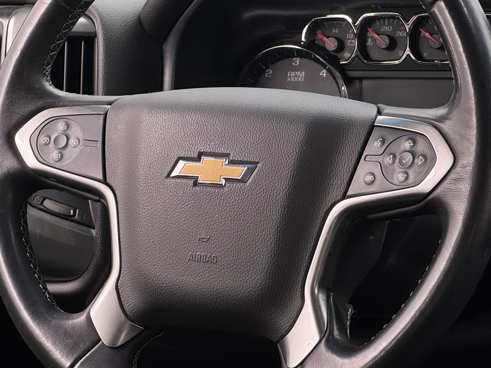 Thumbnail: 2018 Chevrolet Silverado 1500 - 5
