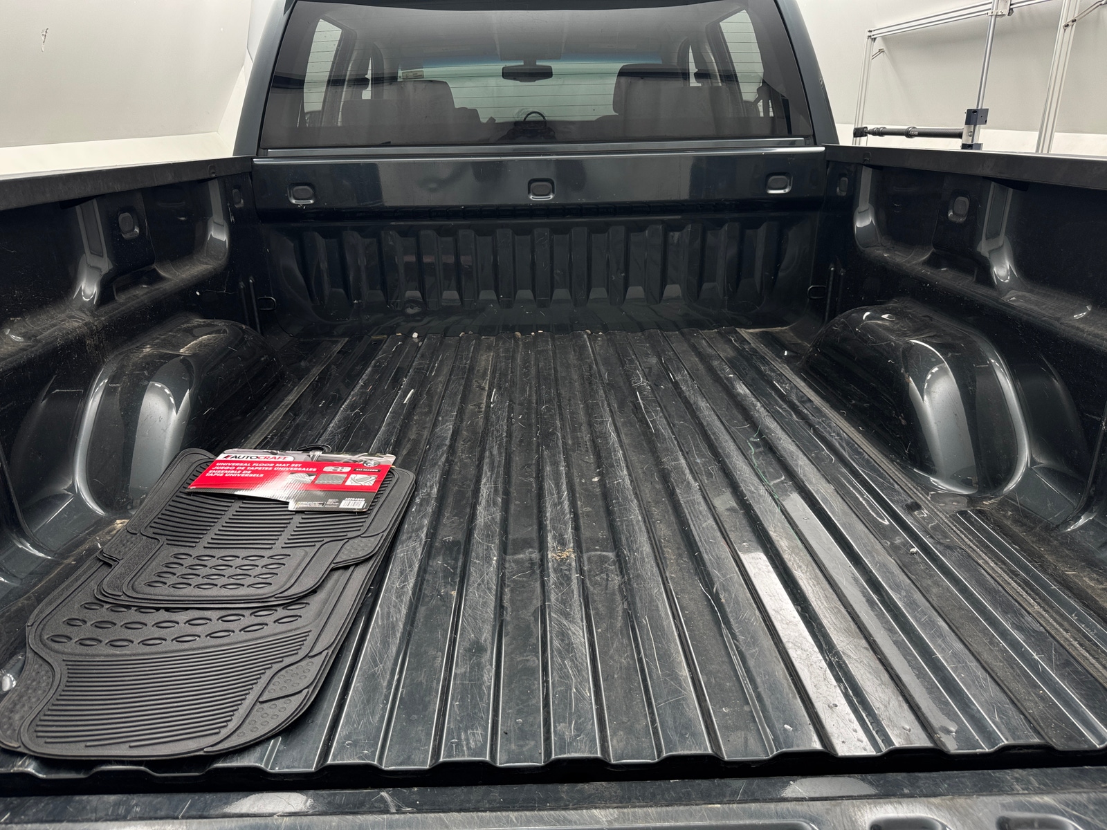 Thumbnail: 2018 Chevrolet Silverado 1500 - 7