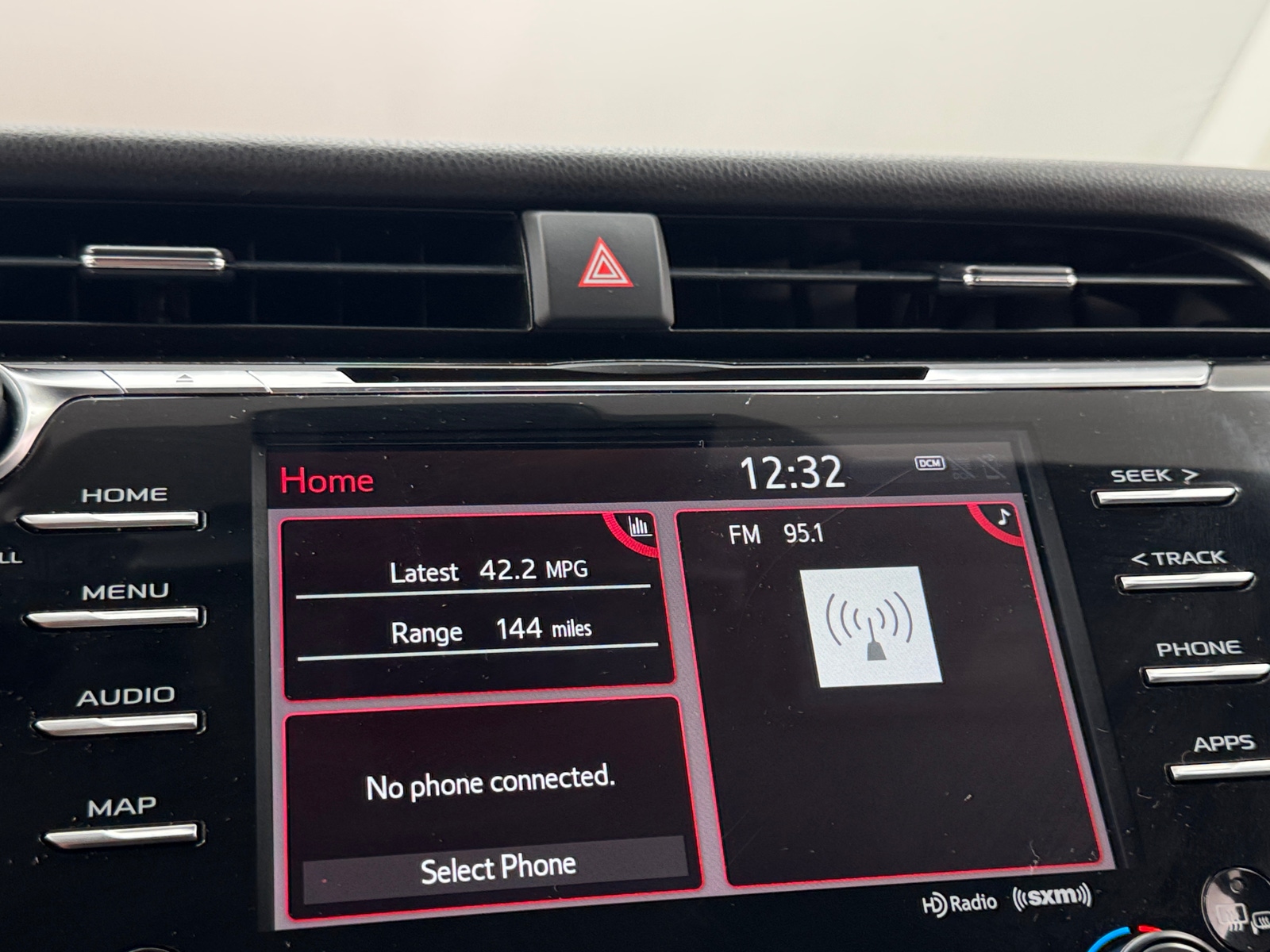 Thumbnail: 2019 Toyota Camry - 3