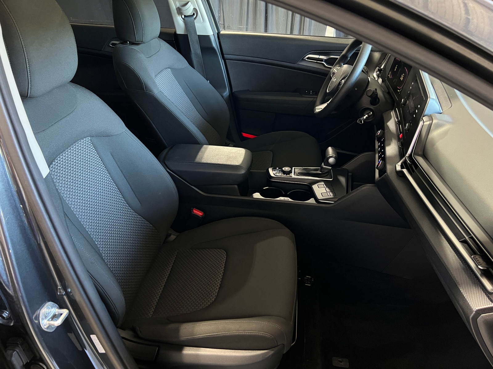 Thumbnail: 2024 Kia Sportage - 2