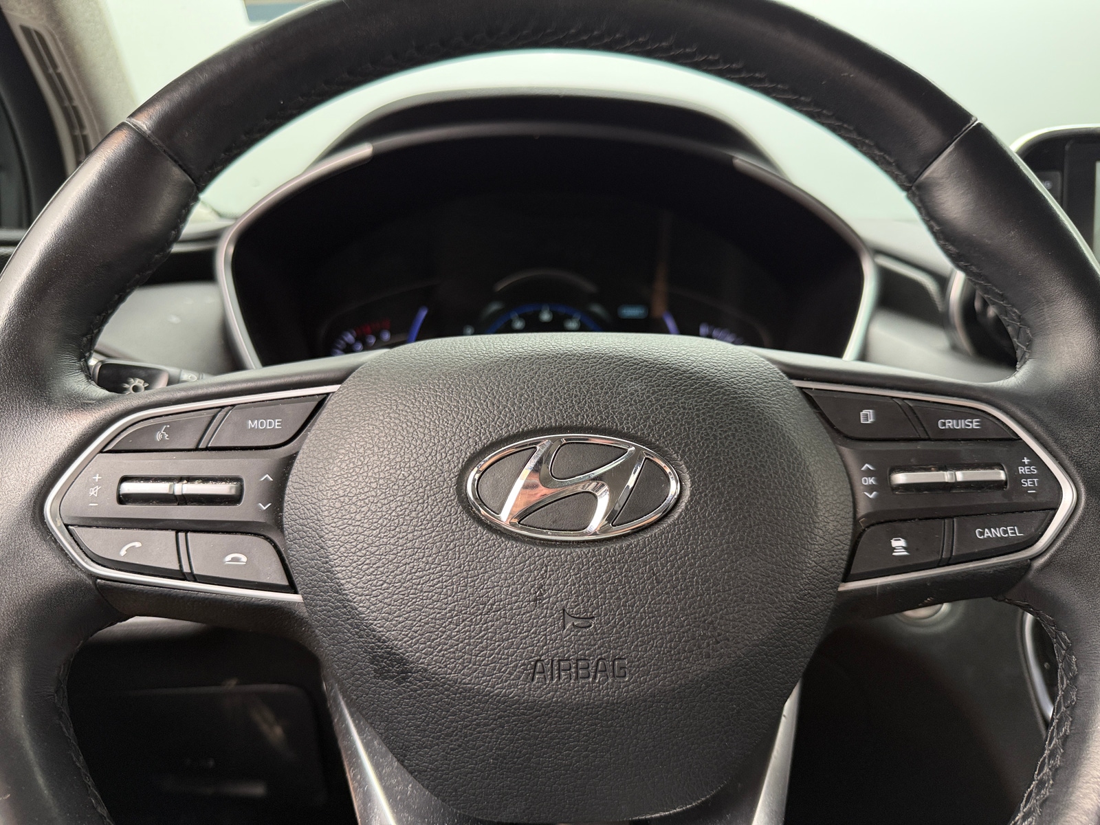 Thumbnail: 2020 Hyundai Santa Fe - 4