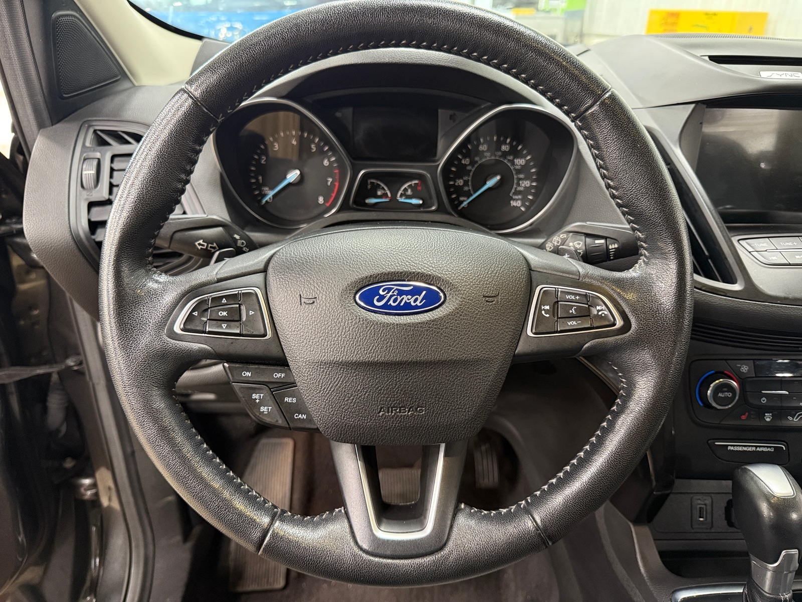 Thumbnail: 2017 Ford Escape - 4
