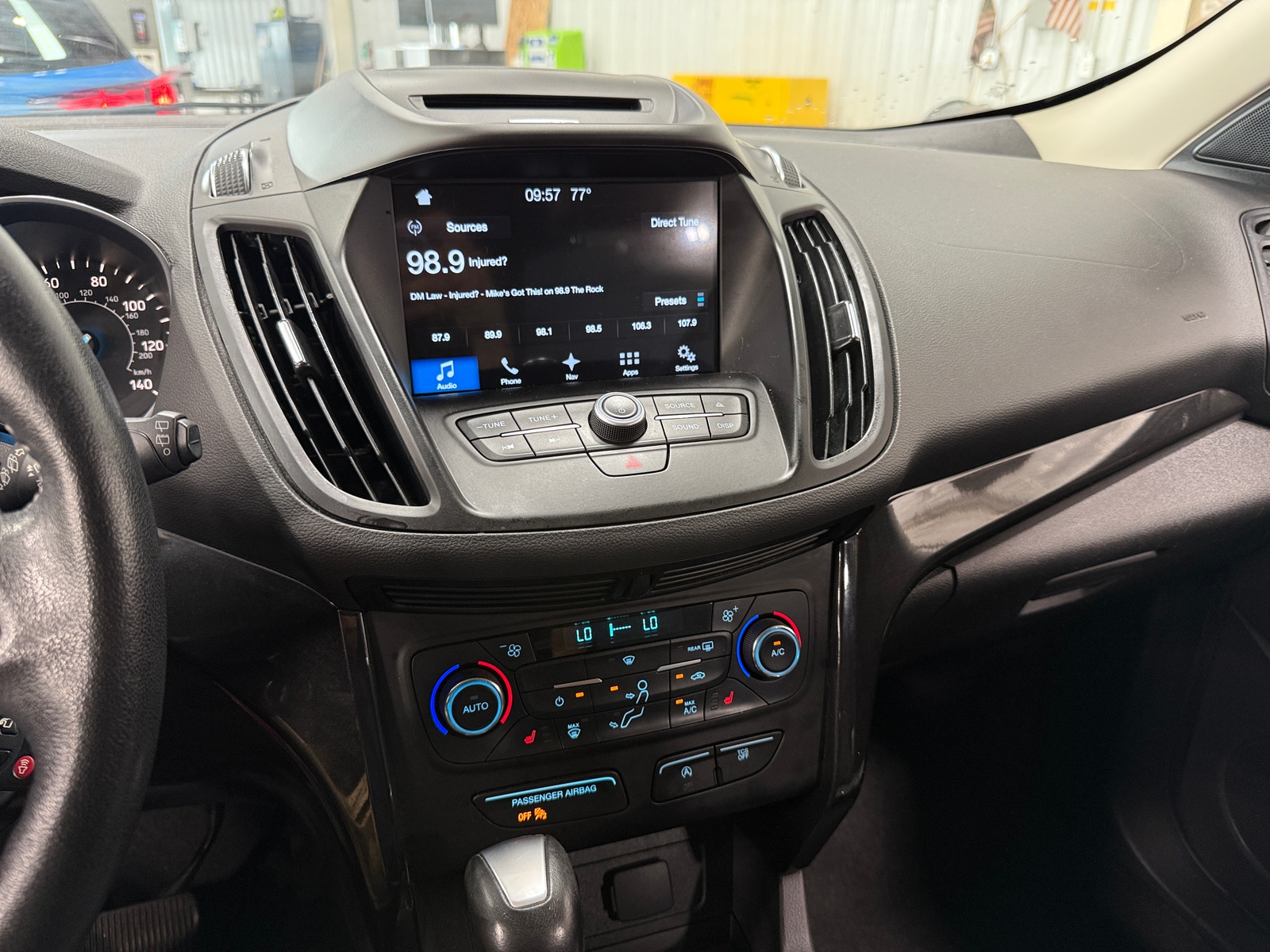 Thumbnail: 2017 Ford Escape - 3