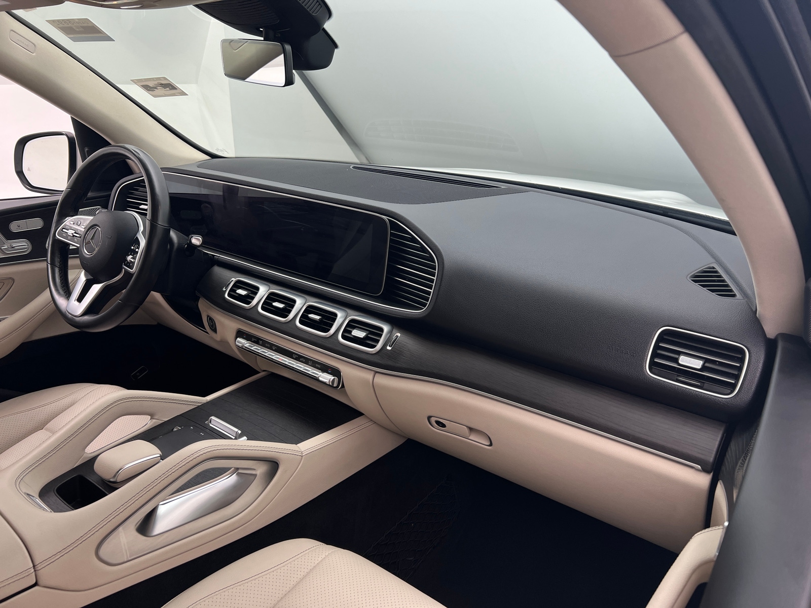 Thumbnail: 2021 Mercedes-Benz GLE - 2