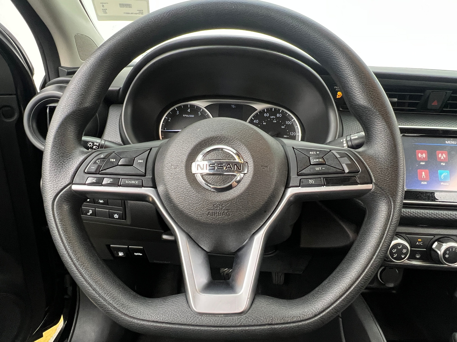Thumbnail: 2021 Nissan Kicks - 5