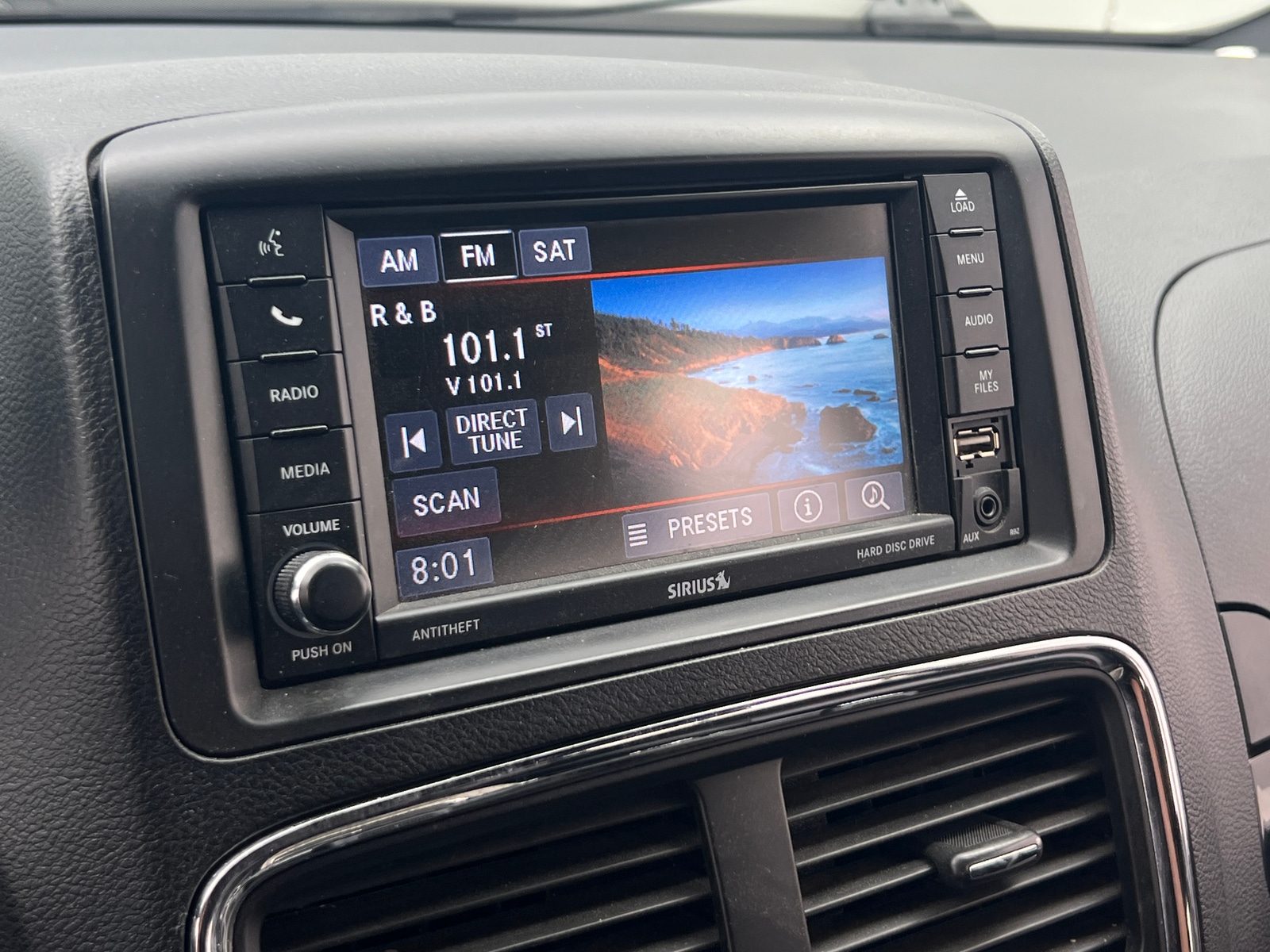 Thumbnail: 2018 Dodge Grand Caravan - 3