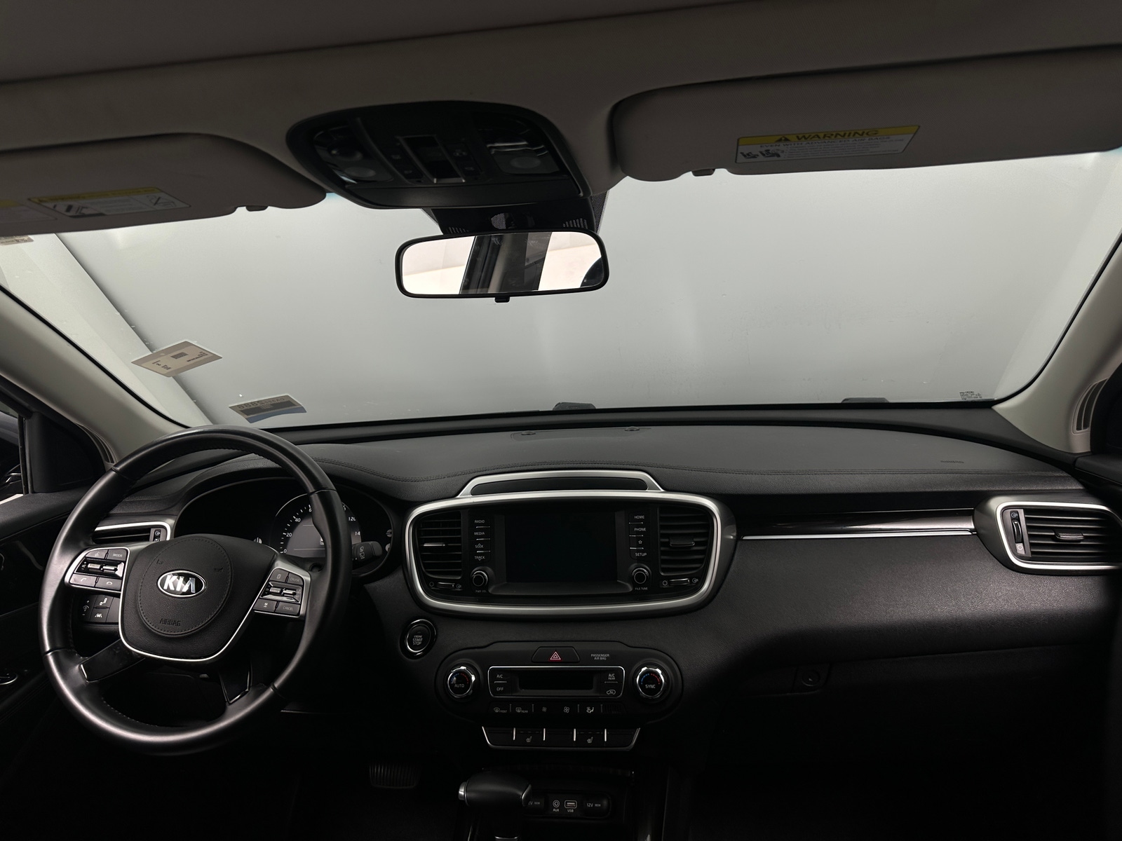 Thumbnail: 2020 Kia Sorento - 3