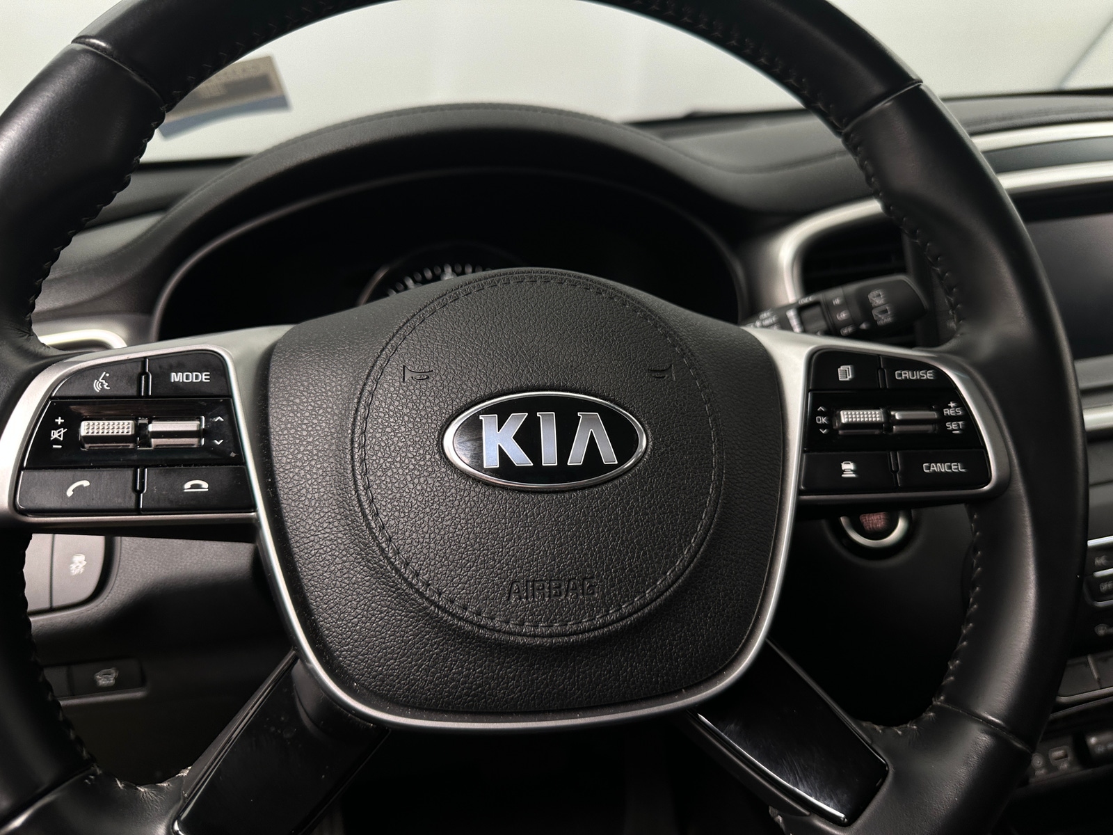 Thumbnail: 2020 Kia Sorento - 5