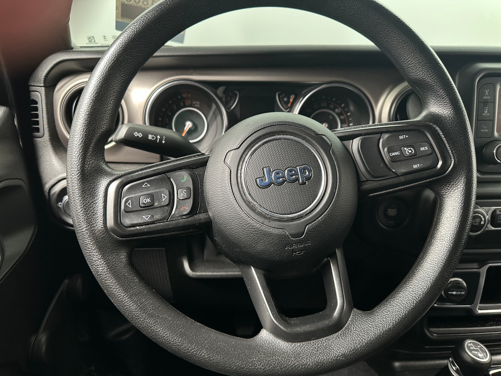 Thumbnail: 2021 Jeep Wrangler - 5