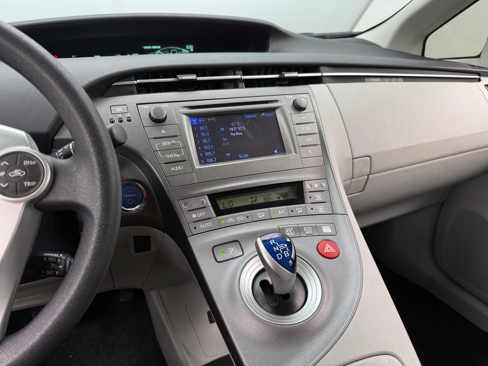 Thumbnail: 2012 Toyota Prius - 4