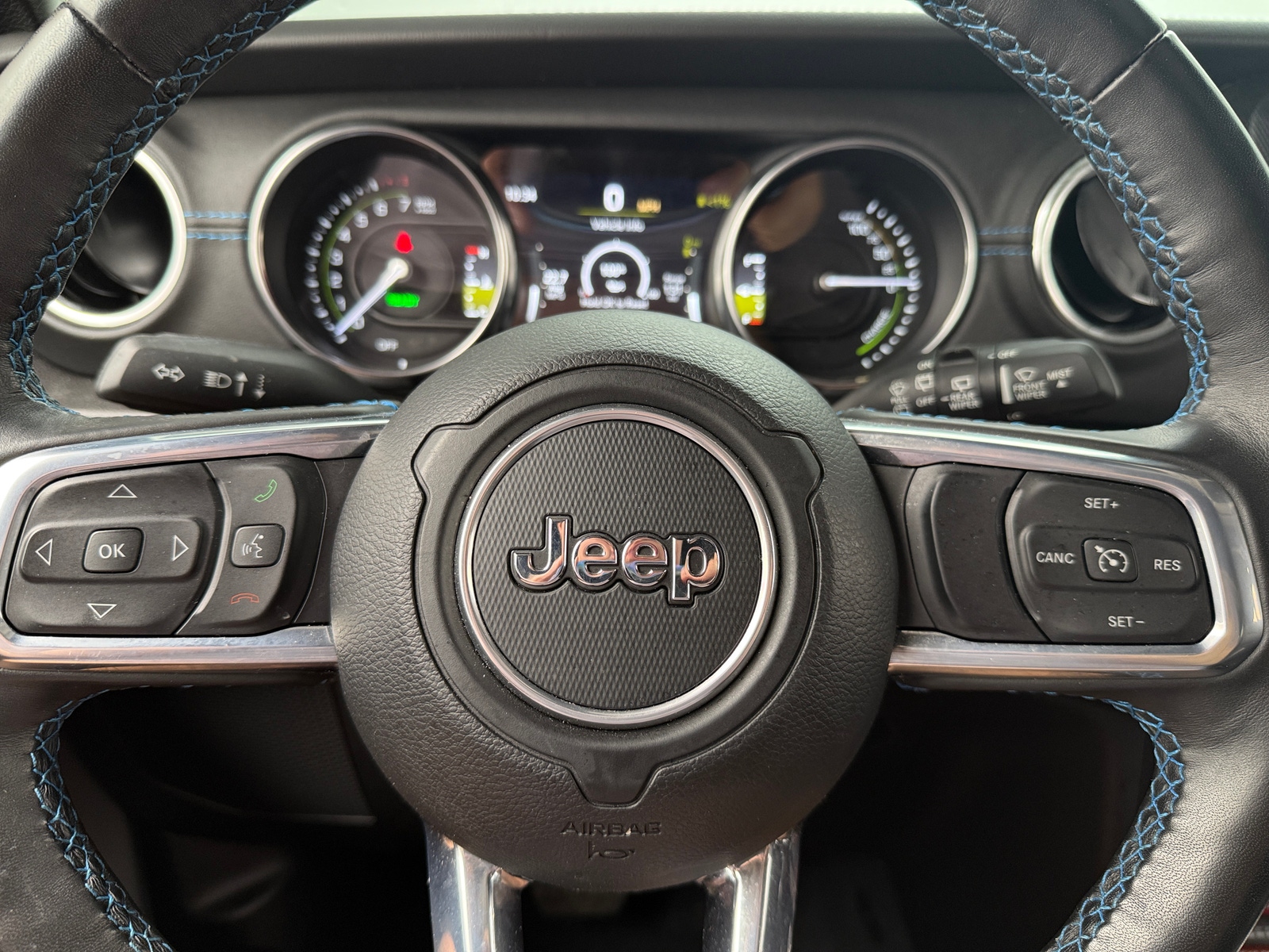 Thumbnail: 2022 Jeep Wrangler - 4