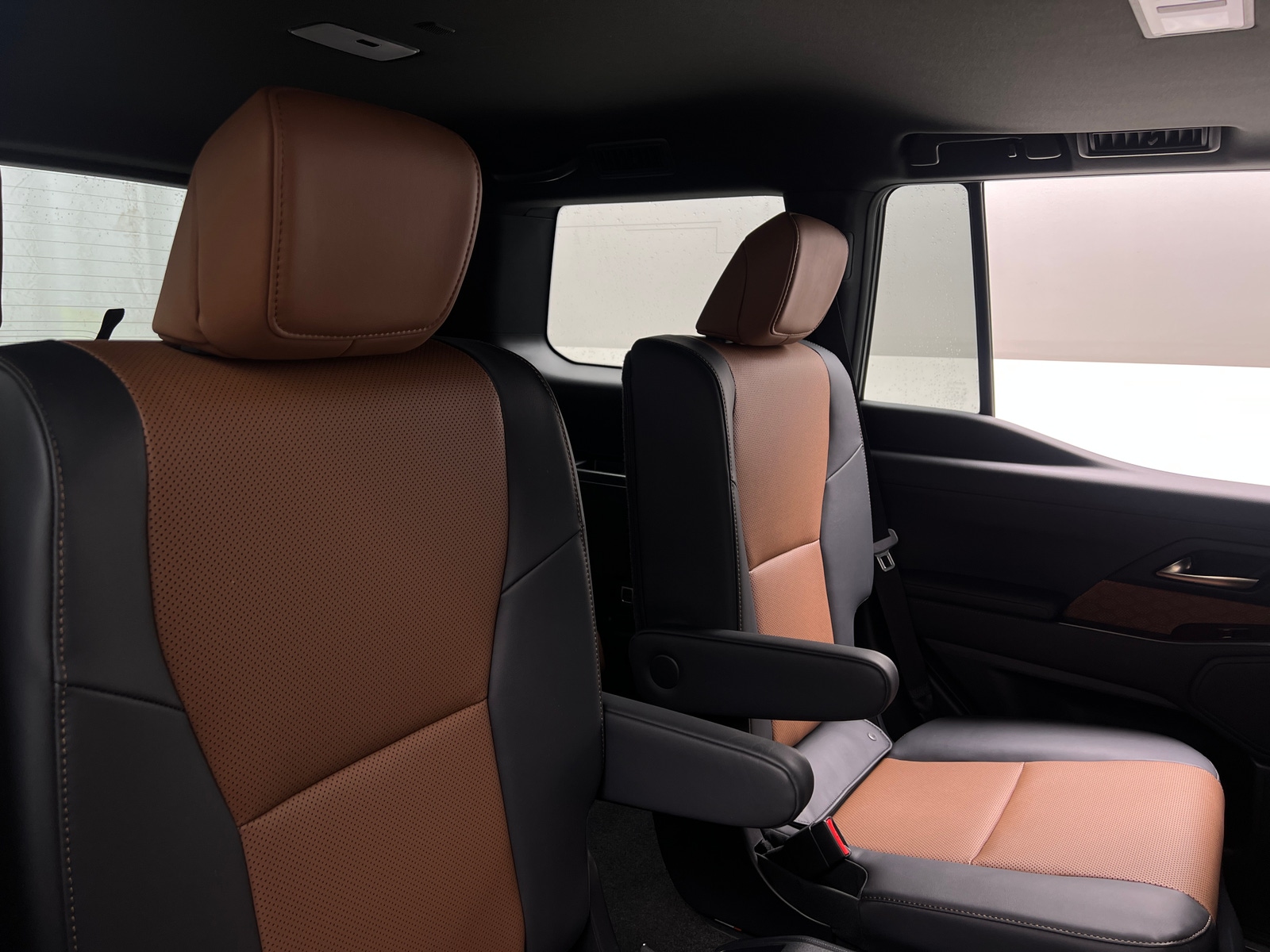 Thumbnail: 2025 Lexus GX - 5