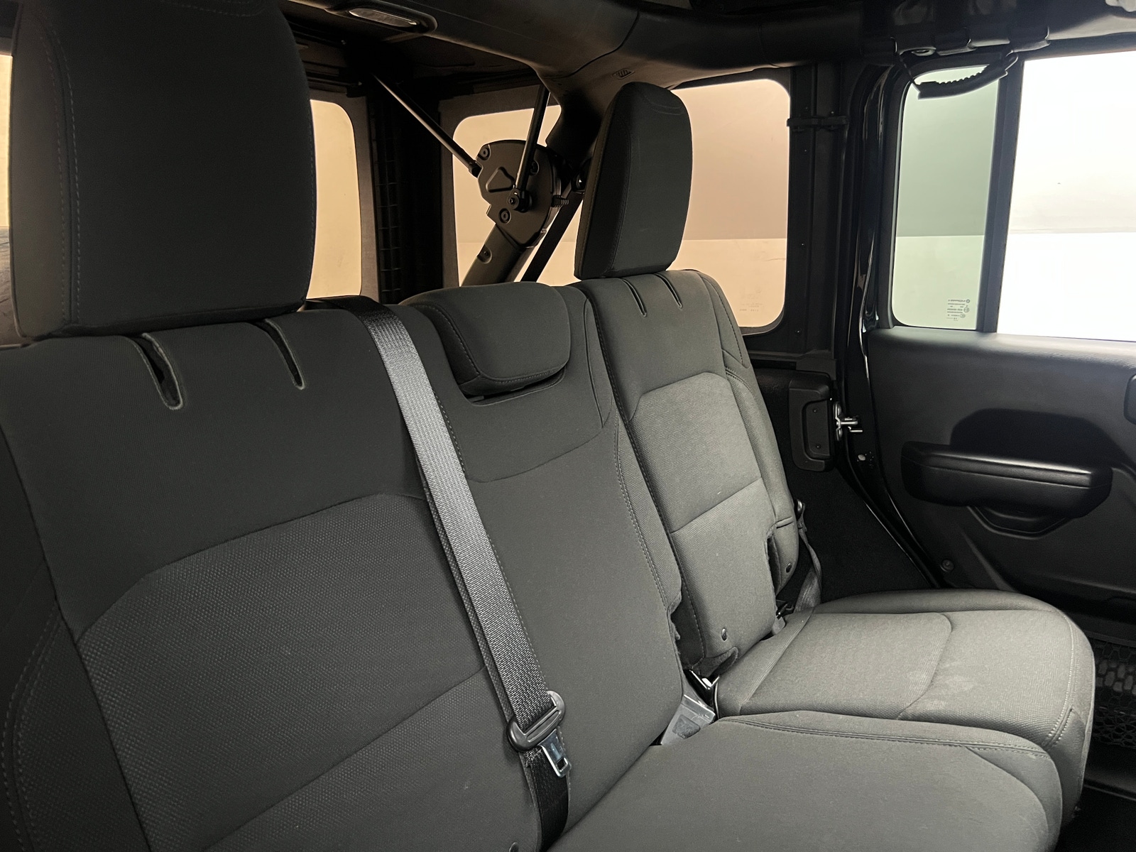 Thumbnail: 2018 Jeep Wrangler - 6