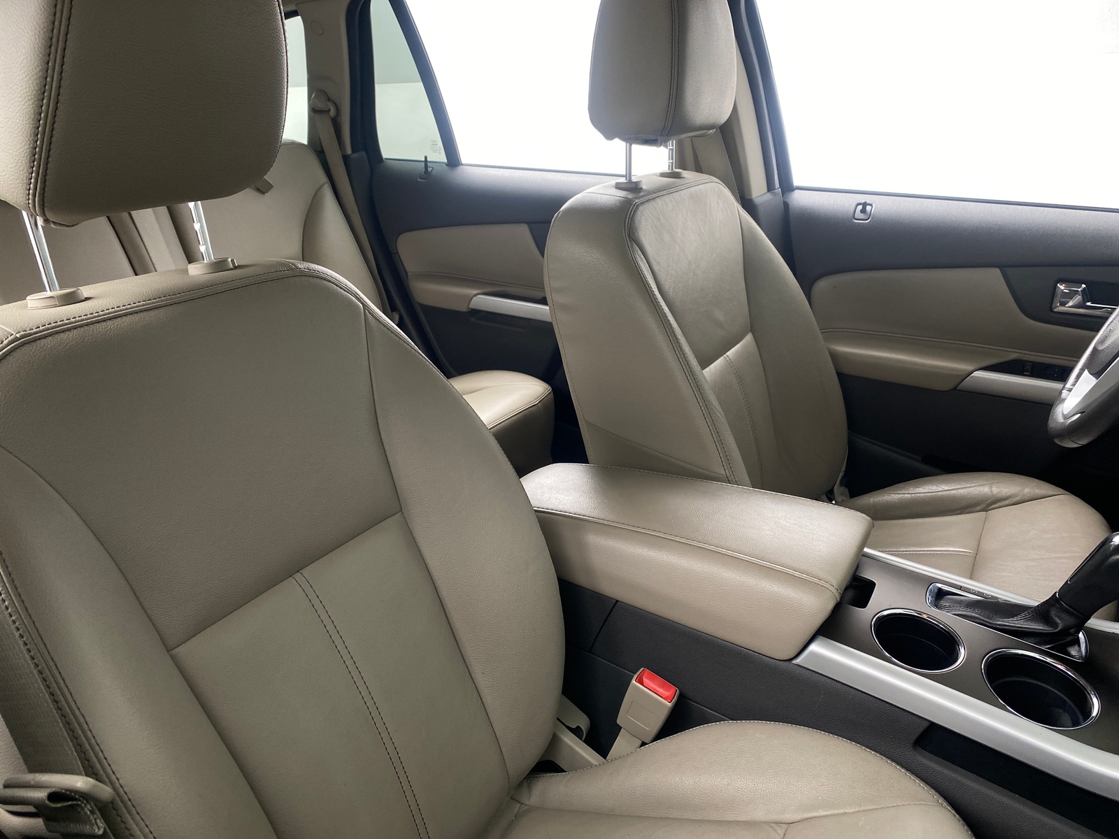 Thumbnail: 2014 Ford Edge - 2