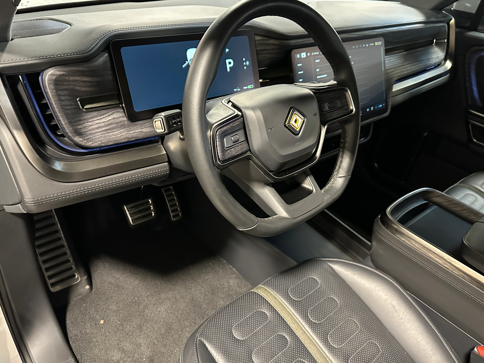 Thumbnail: 2022 Rivian R1T - 2
