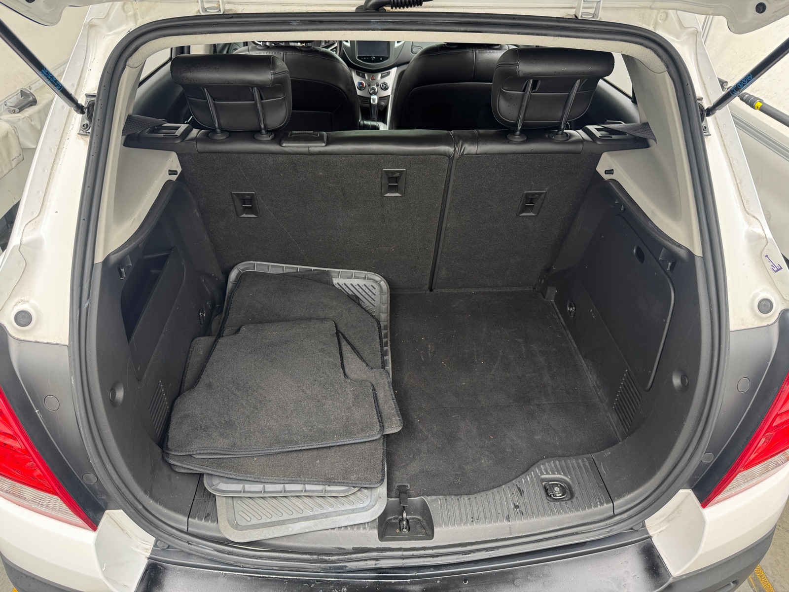Thumbnail: 2016 Chevrolet Trax - 6