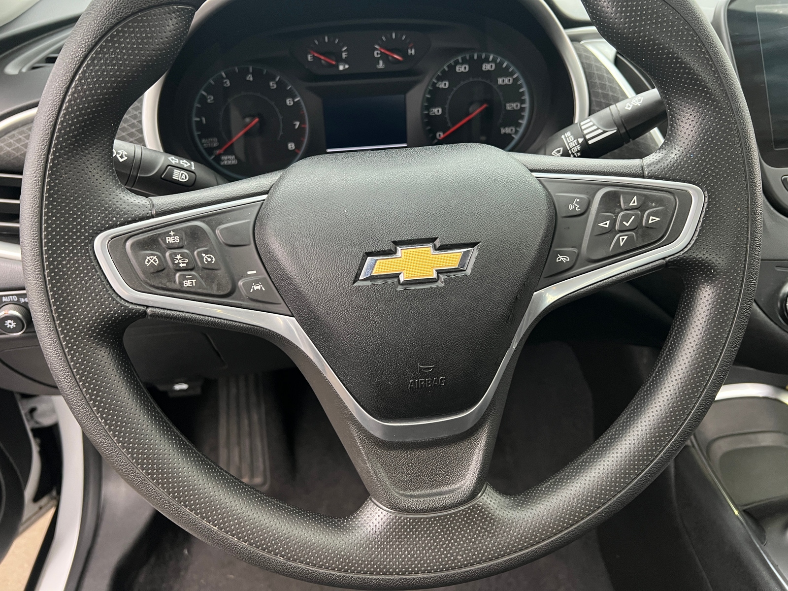 Thumbnail: 2022 Chevrolet Malibu - 5