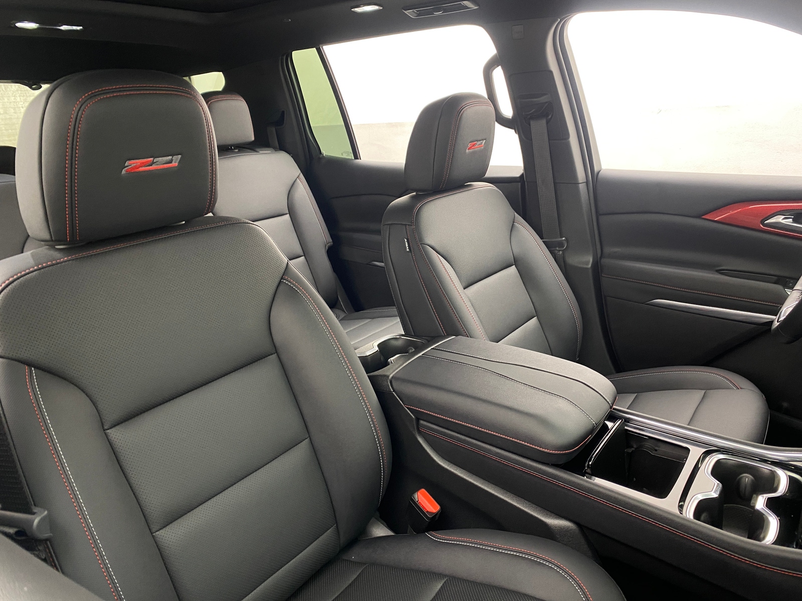 Thumbnail: 2024 Chevrolet Traverse - 2