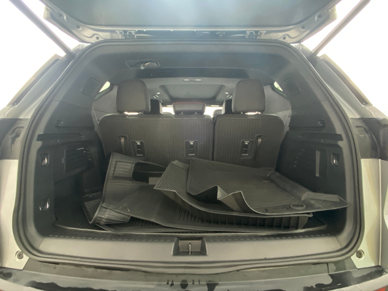 Thumbnail: 2024 Chevrolet Traverse - 7
