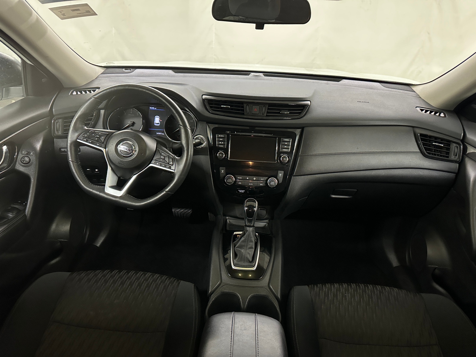 Thumbnail: 2018 Nissan Rogue - 3