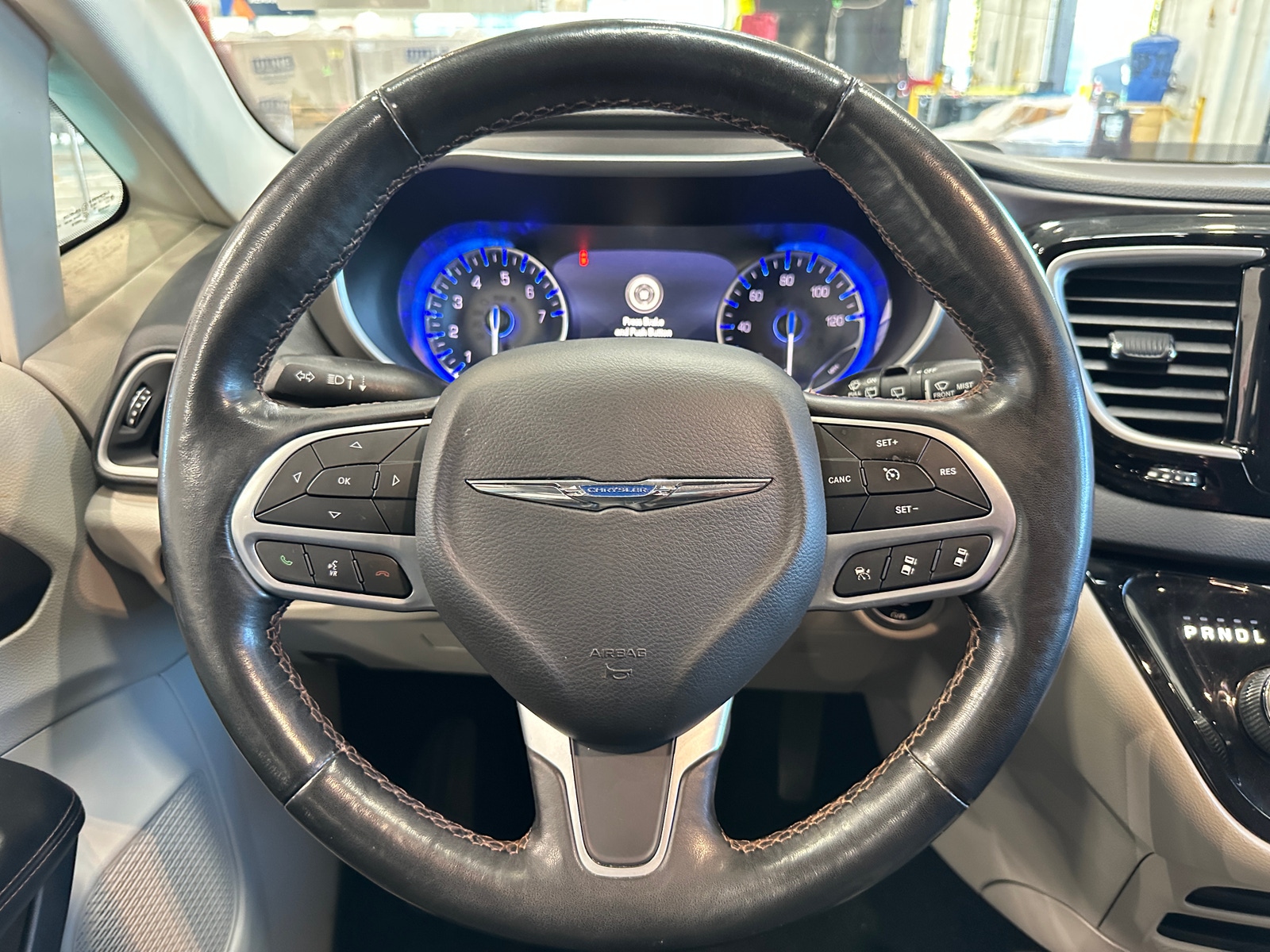 Thumbnail: 2020 Chrysler Pacifica - 4