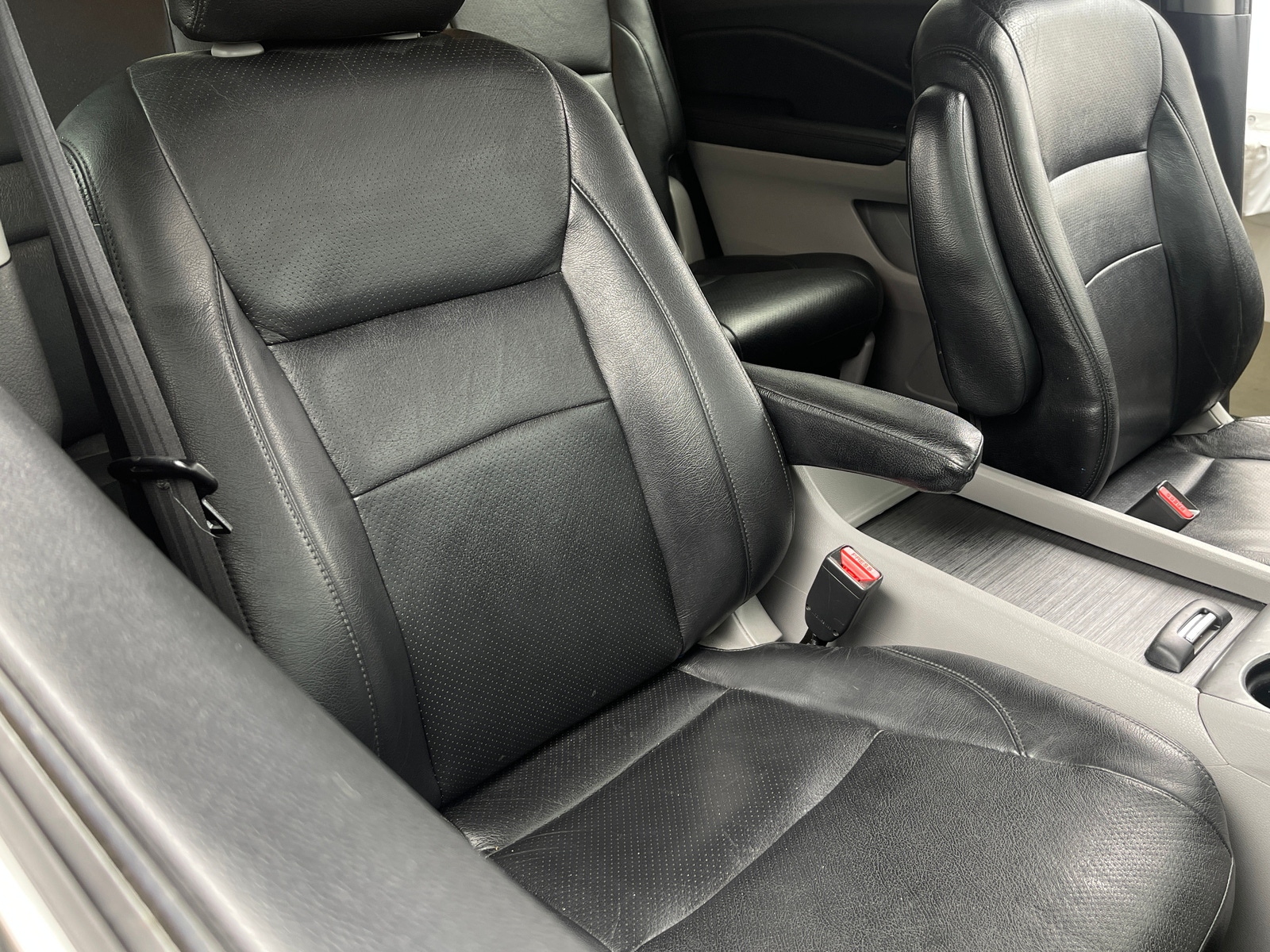 Thumbnail: 2019 Honda Pilot - 2