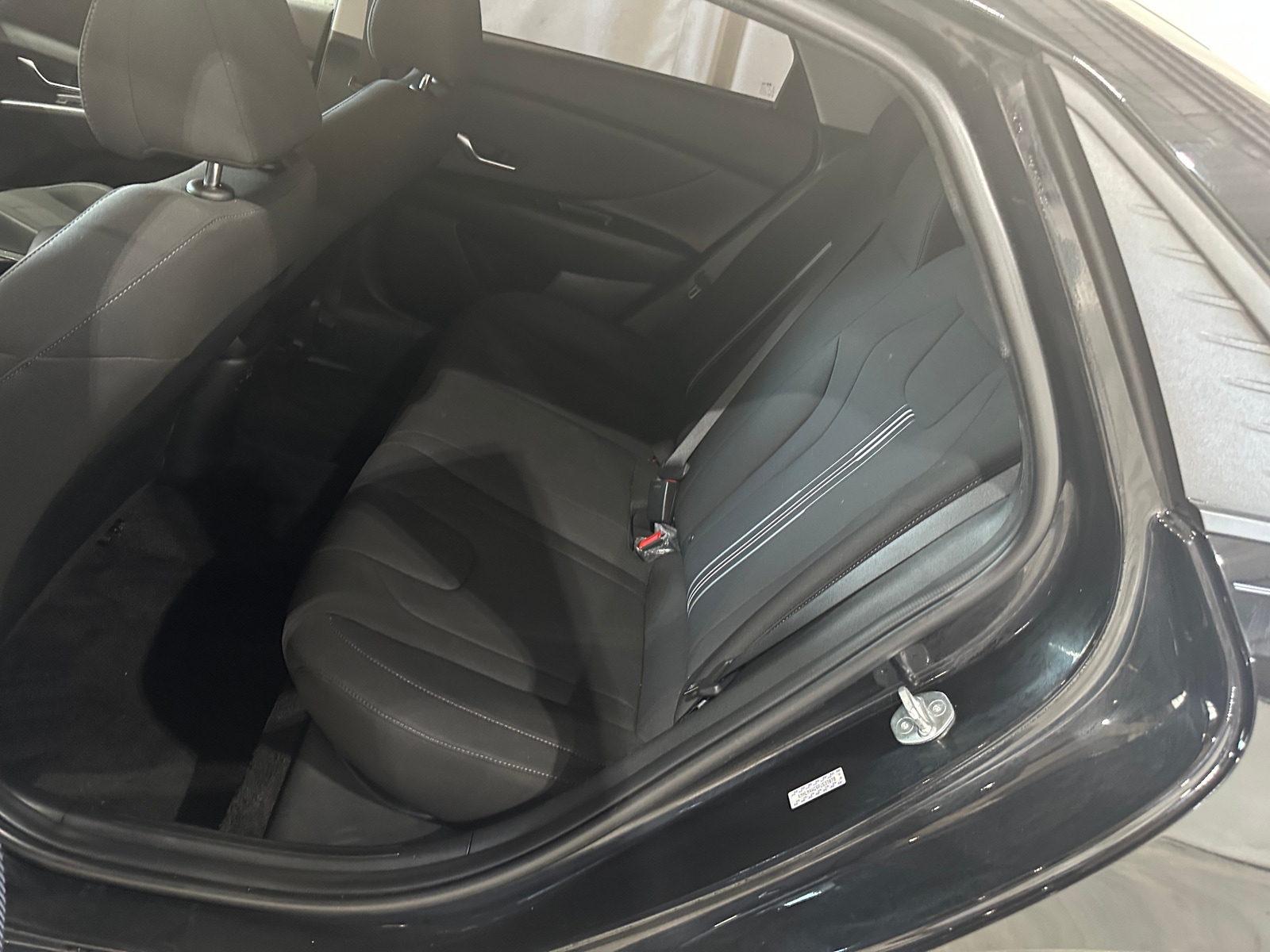 Thumbnail: 2023 Hyundai Elantra - 6