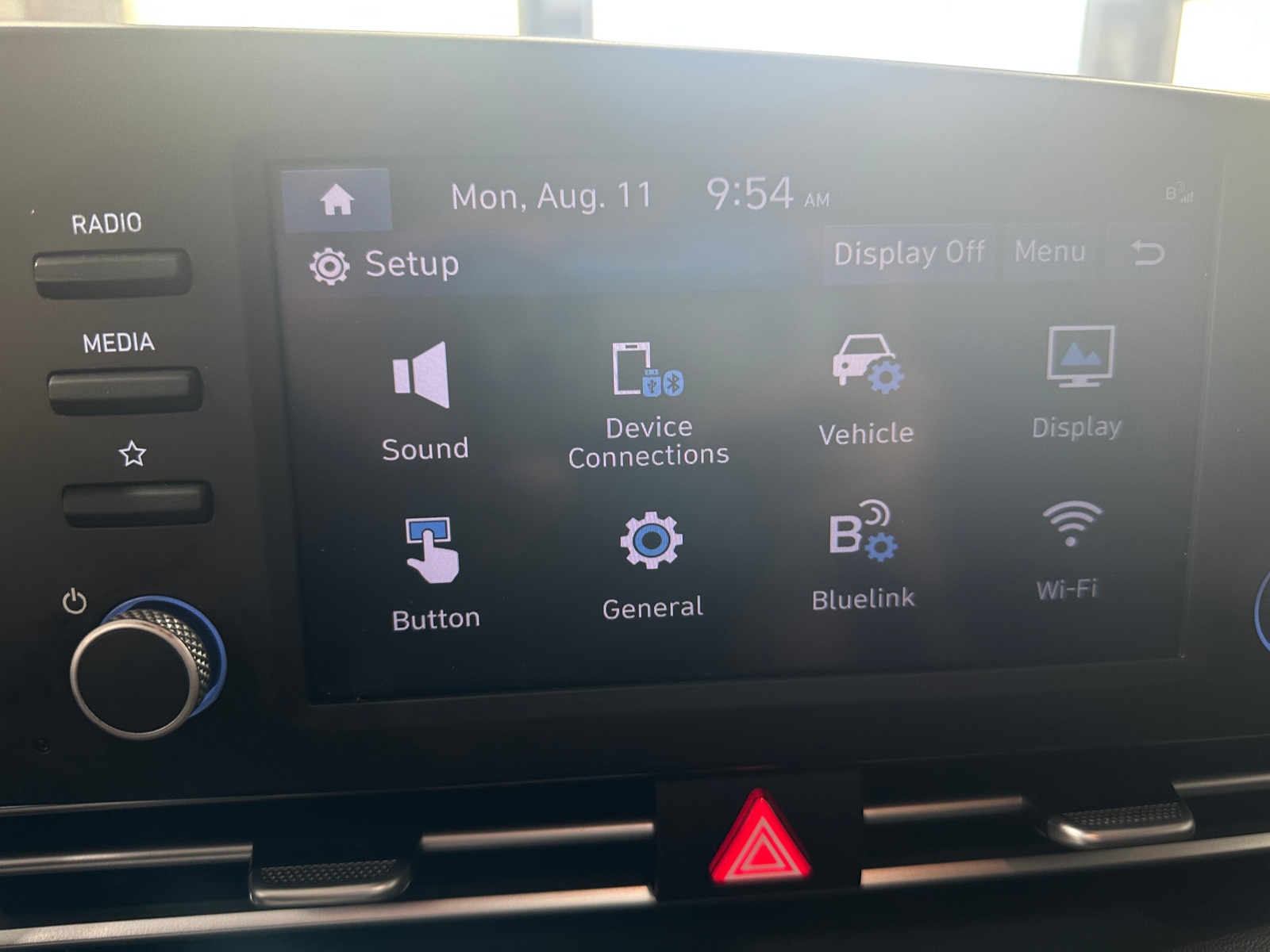 Thumbnail: 2023 Hyundai Elantra - 4