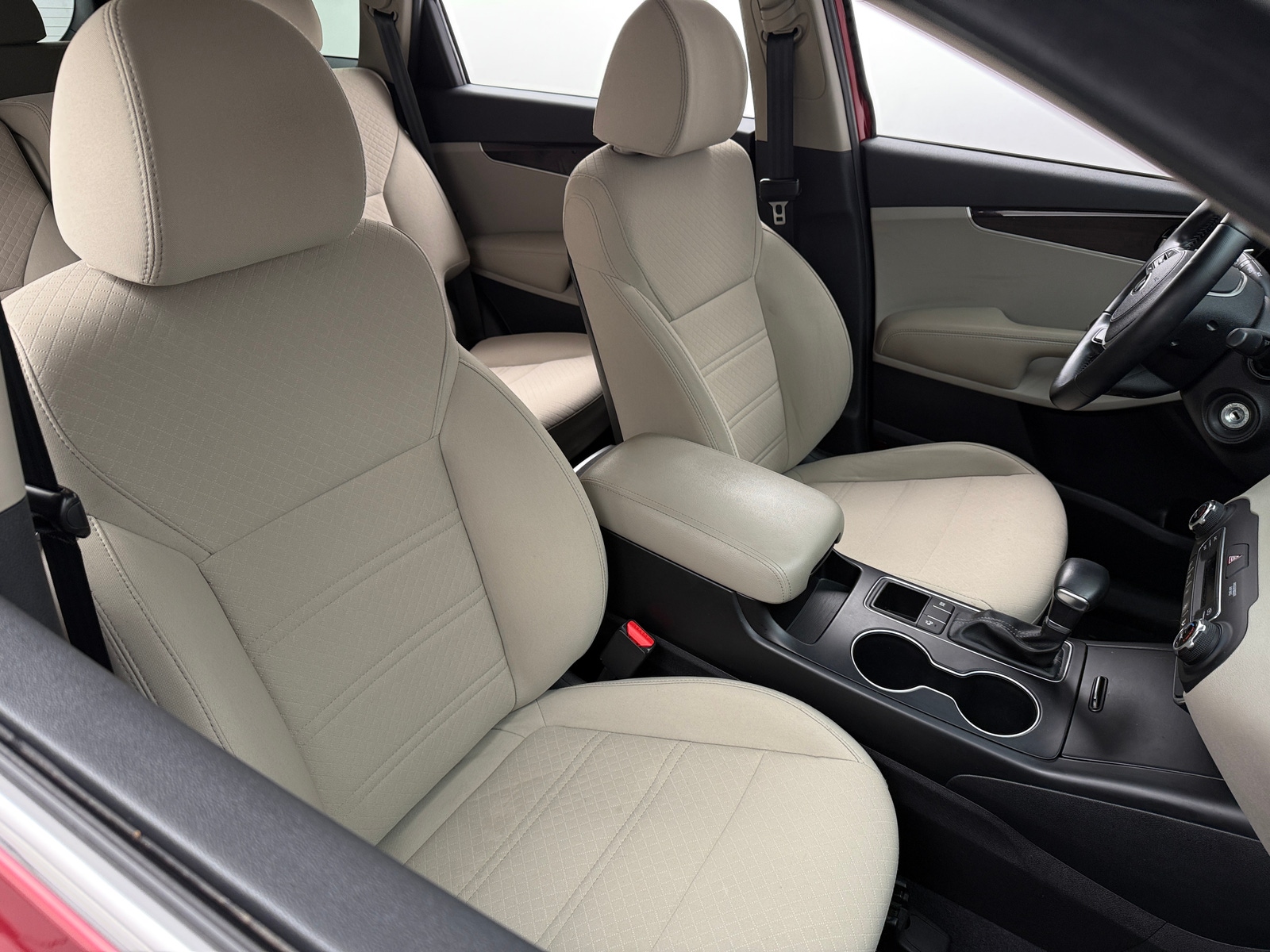Thumbnail: 2019 Kia Sorento - 2