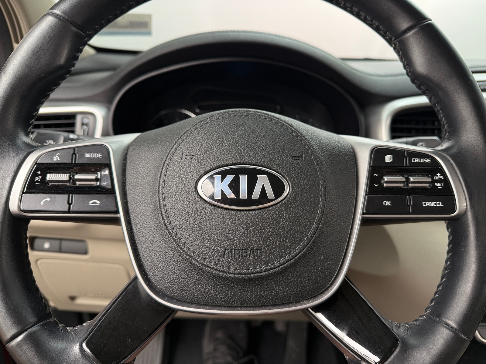 Thumbnail: 2019 Kia Sorento - 5
