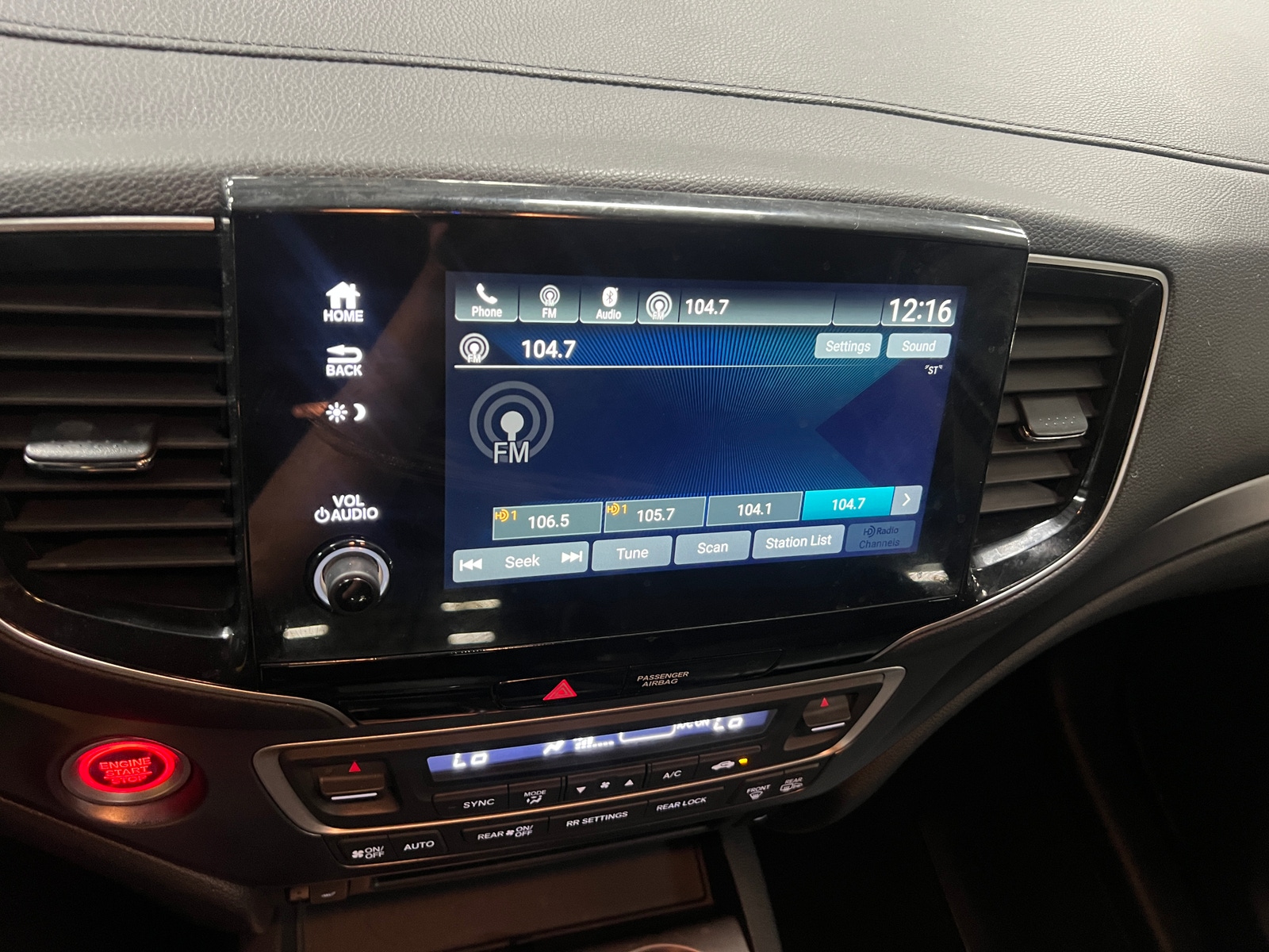 Thumbnail: 2019 Honda Pilot - 3