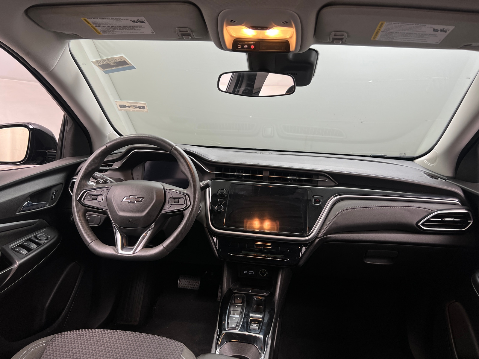 Thumbnail: 2023 Chevrolet Bolt EUV - 3