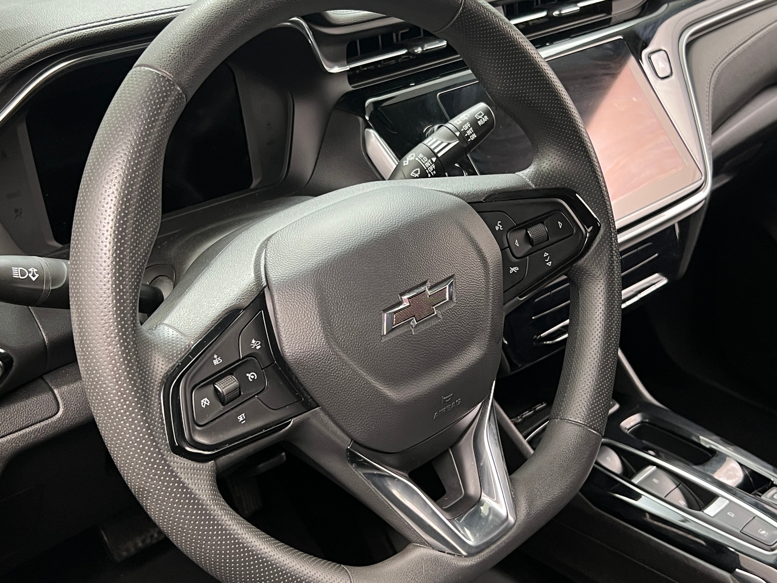 Thumbnail: 2023 Chevrolet Bolt EUV - 5