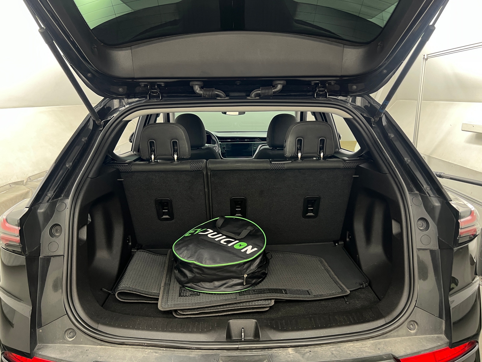 Thumbnail: 2023 Chevrolet Bolt EUV - 7