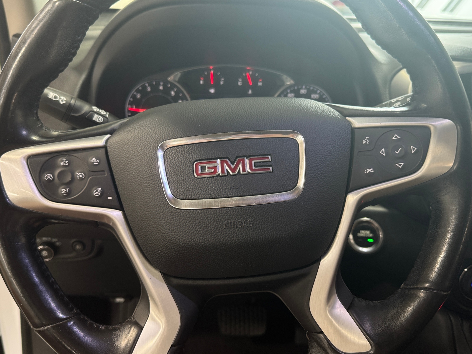 Thumbnail: 2020 GMC Terrain - 4