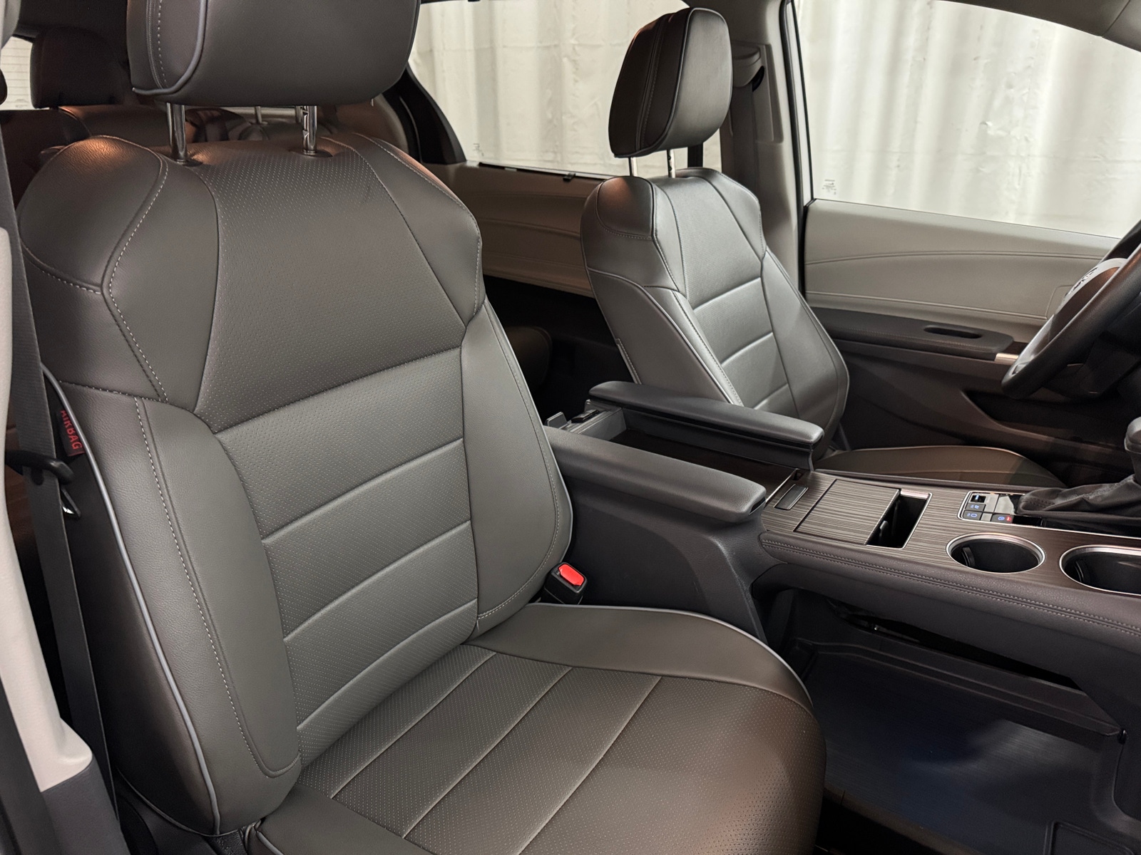 Thumbnail: 2023 Toyota Sienna - 2