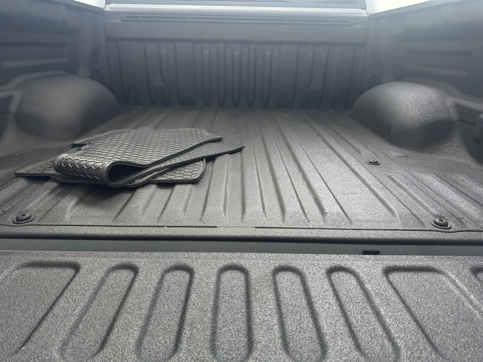 Thumbnail: 2019 Toyota Tundra - 6