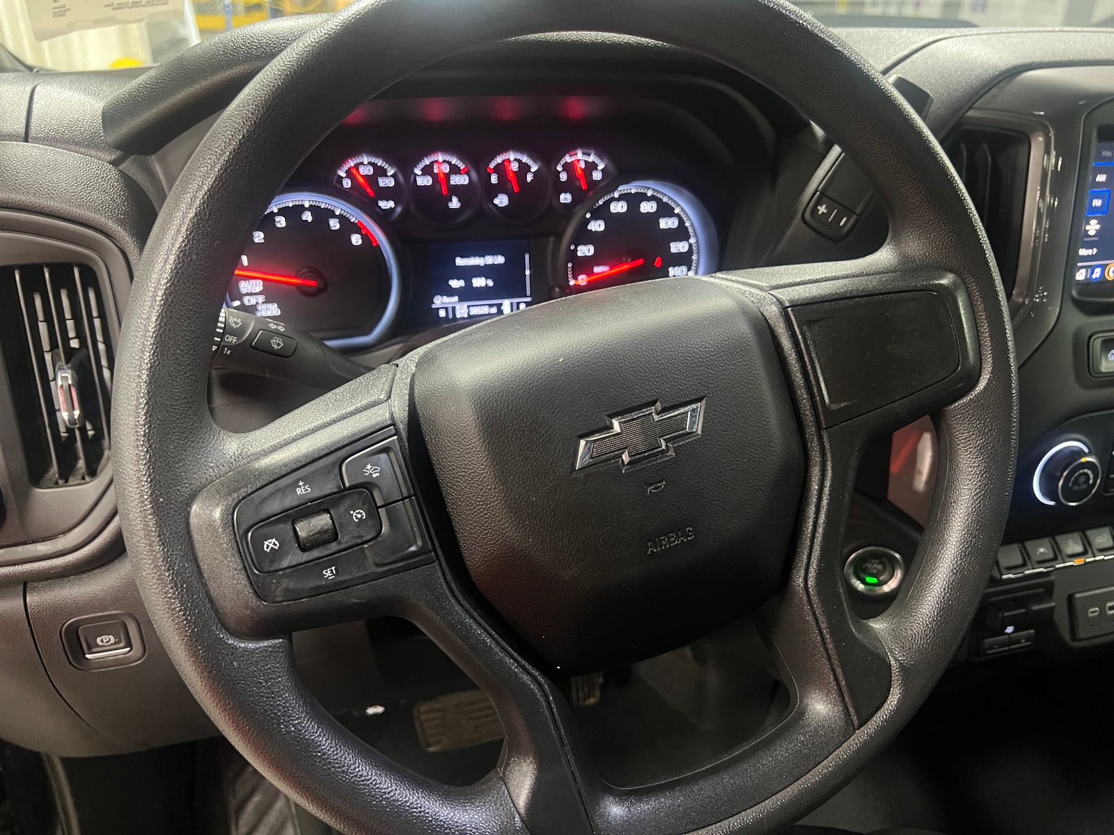 Thumbnail: 2023 Chevrolet Silverado 1500 - 5