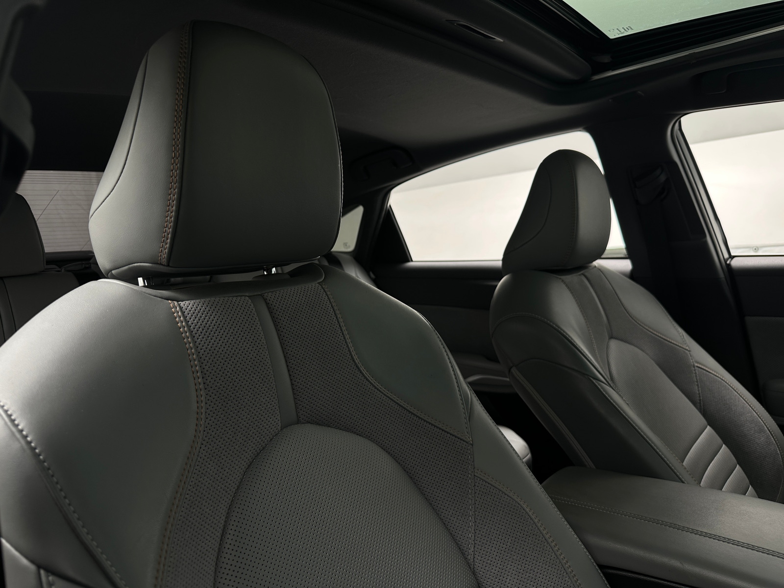 Thumbnail: 2019 Toyota Avalon - 2