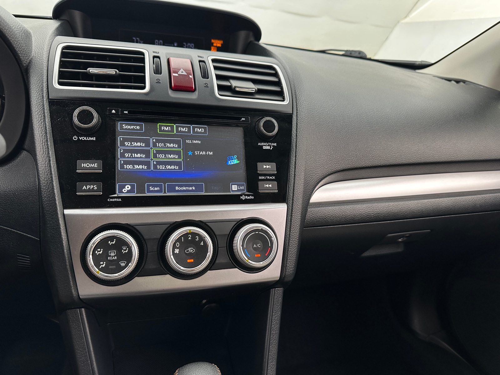 Thumbnail: 2016 Subaru Crosstrek - 4