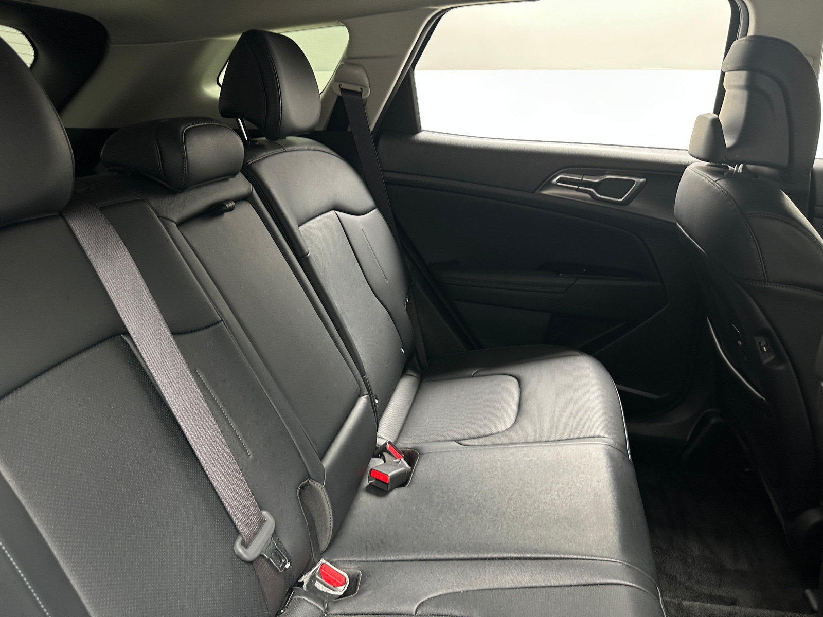 Thumbnail: 2023 Kia Sportage - 5