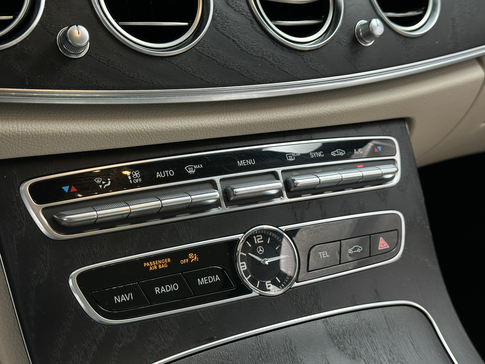 Thumbnail: 2020 Mercedes-Benz E-Class - 3